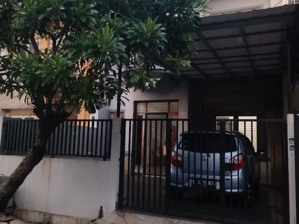Rumah Bagus  2 Lantai SHM Mutiara Taman Palem Cengkareng Jakarta Barat