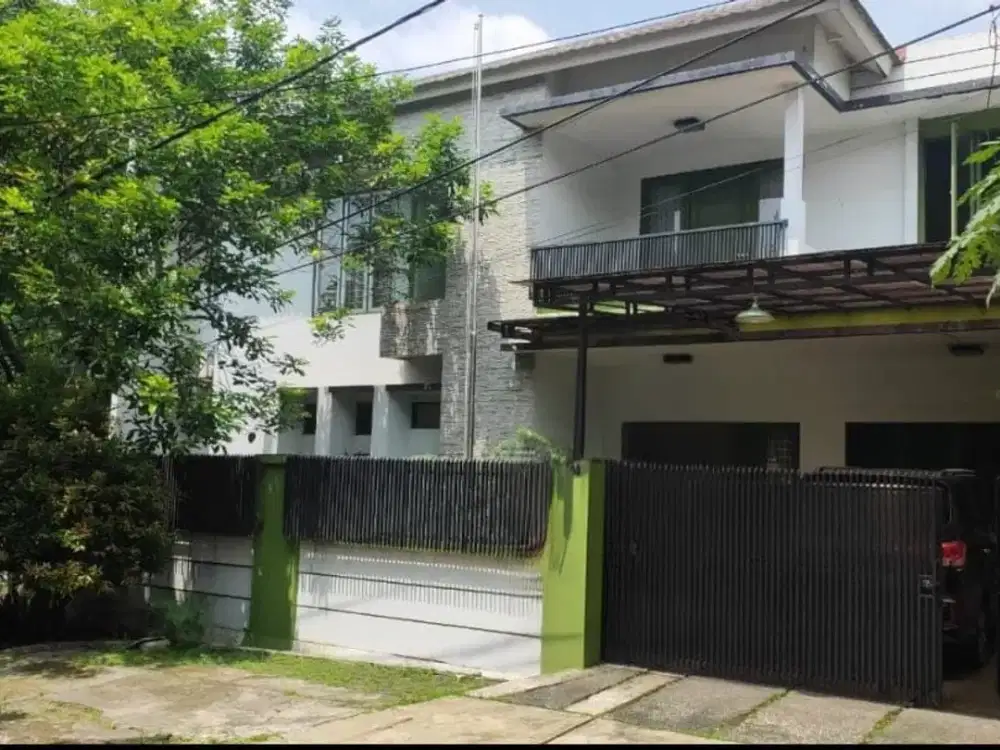 Rumah LT 309 M² + Swimming Pool di Komplek Masnaga Galaxy Kalimalang