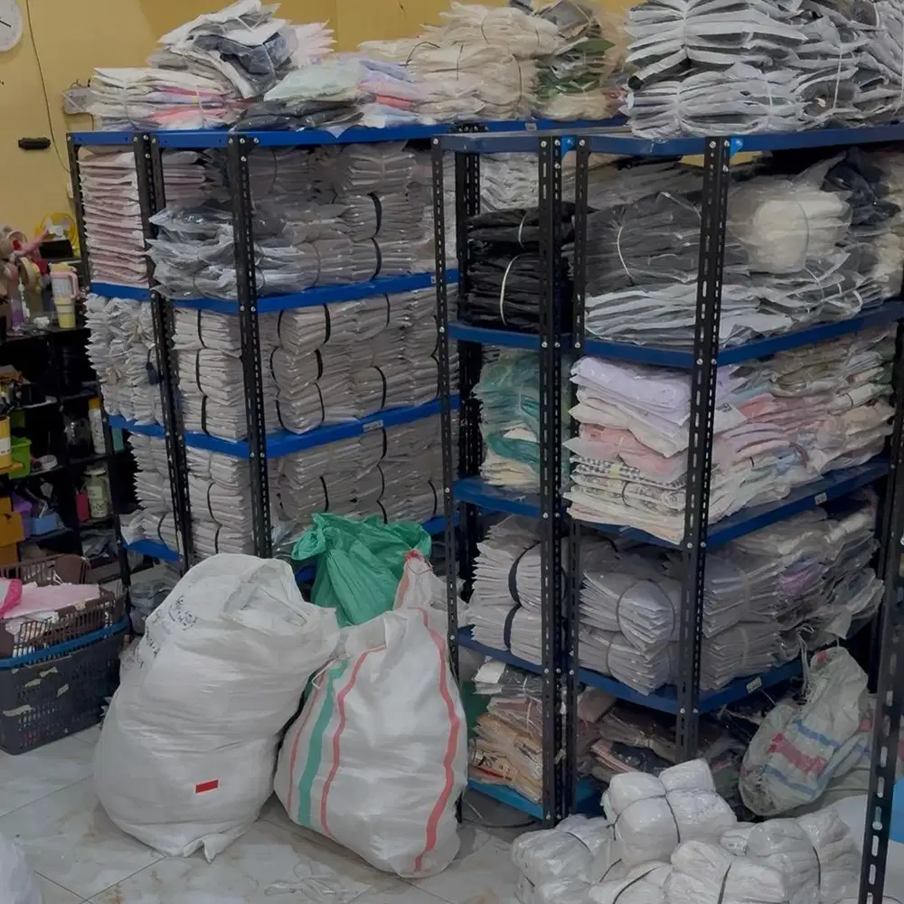 DIBUTUHKAN KARYAWAN ONLINE SHOP