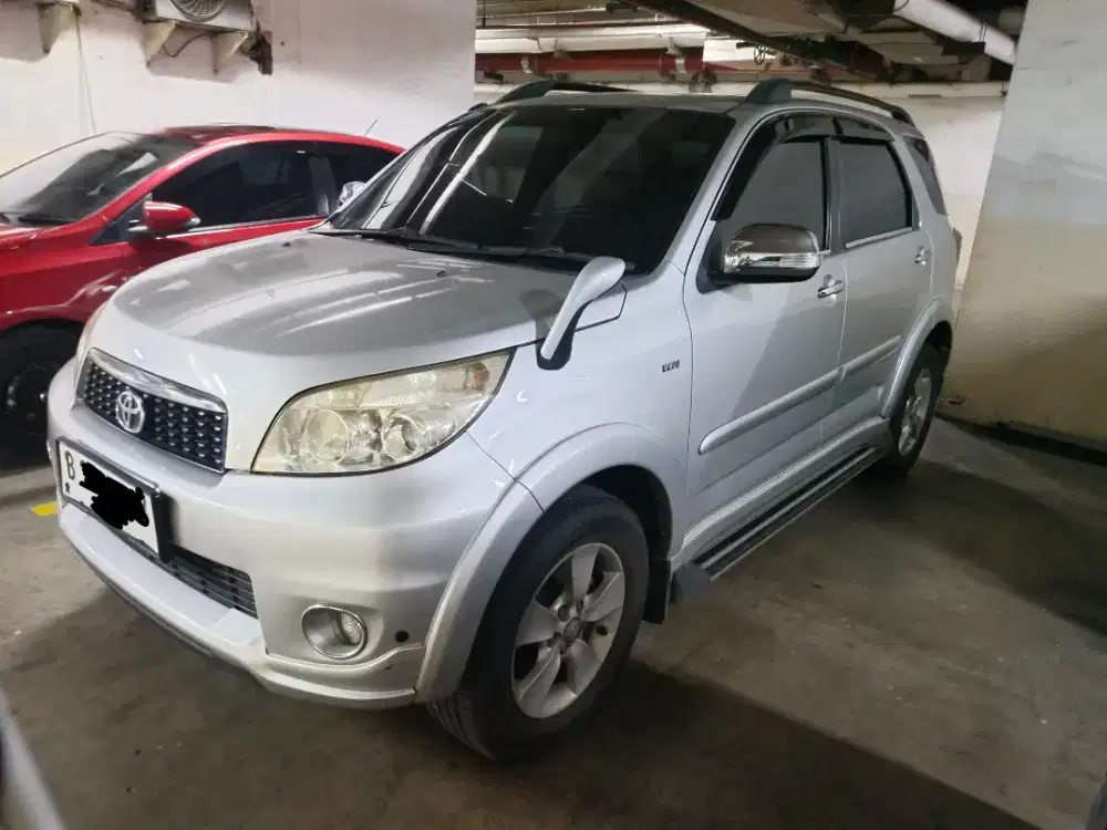 Toyota Rush 2013 Silver Automatic pajak  masih panjang