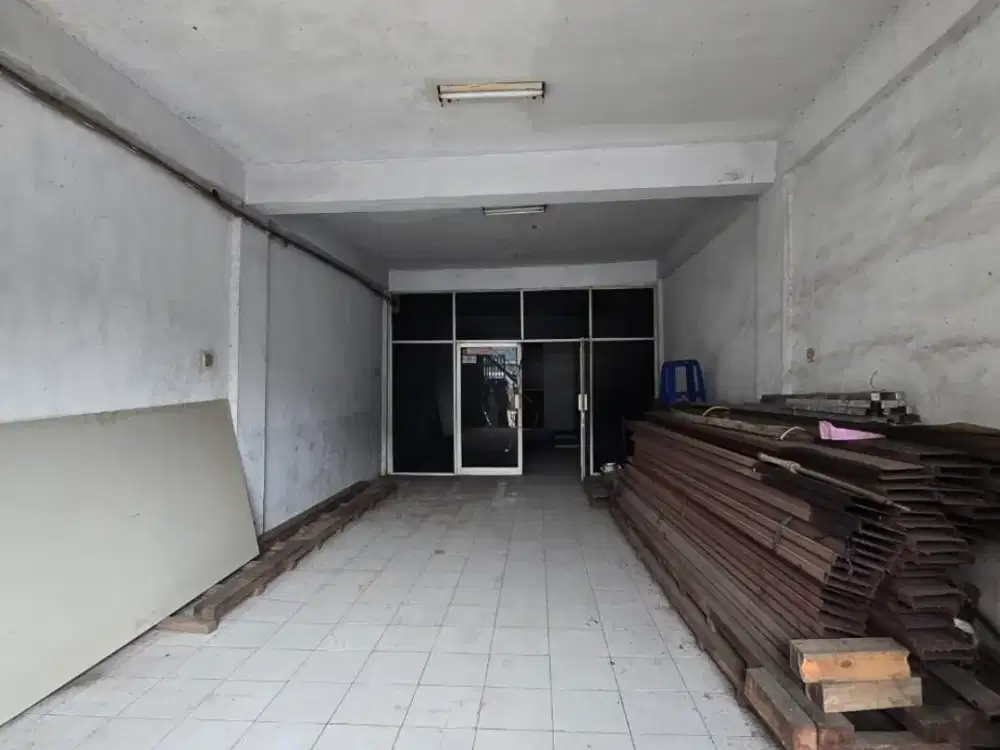 Dijual Ruko Pangeran Jayakarta, luas 75m2, harga nego sampai deal