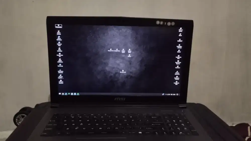 Laptop Gaming MSI GF62 7RE core i7-7700HQ ram 16GB GTX 1050TI 4GB