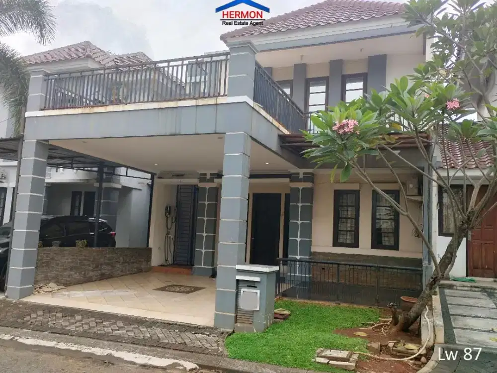 Rumah 2 Lantai dengan Bangunan Besar , Lokasi  Strategis di Legenda Wisata Cibububr