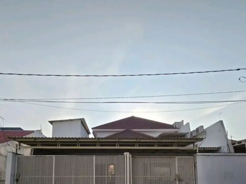 RUMAH MANYAR TIRTOMOYO 2 LANTAI MINIMALIS, ROW 3 MOBIL