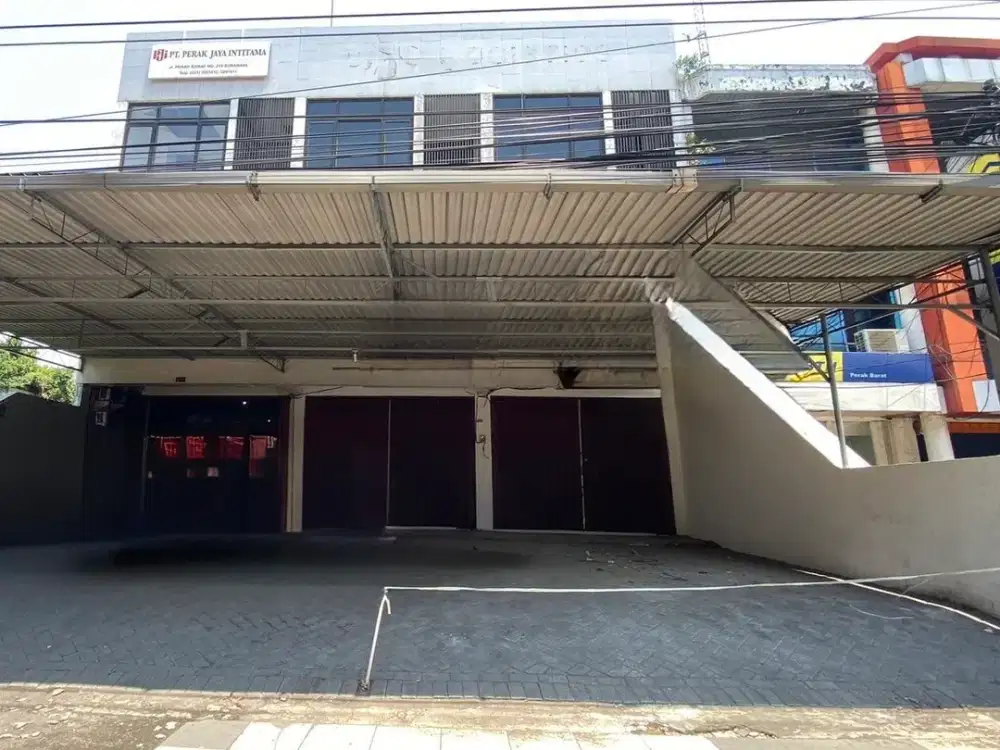 Perak Barat dekat pelabuhan Tanjung Perak Surabaya