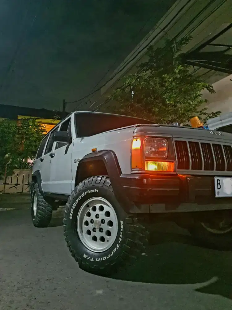 Jeep cherokee sport
