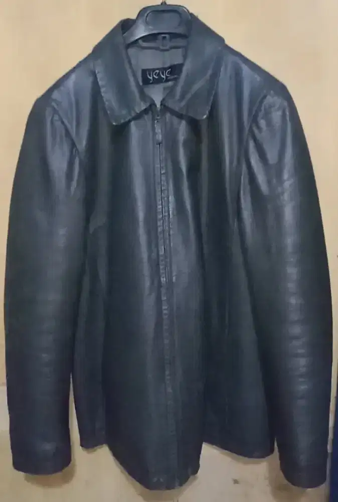 Jaket asli kulit domba motif sisik uler