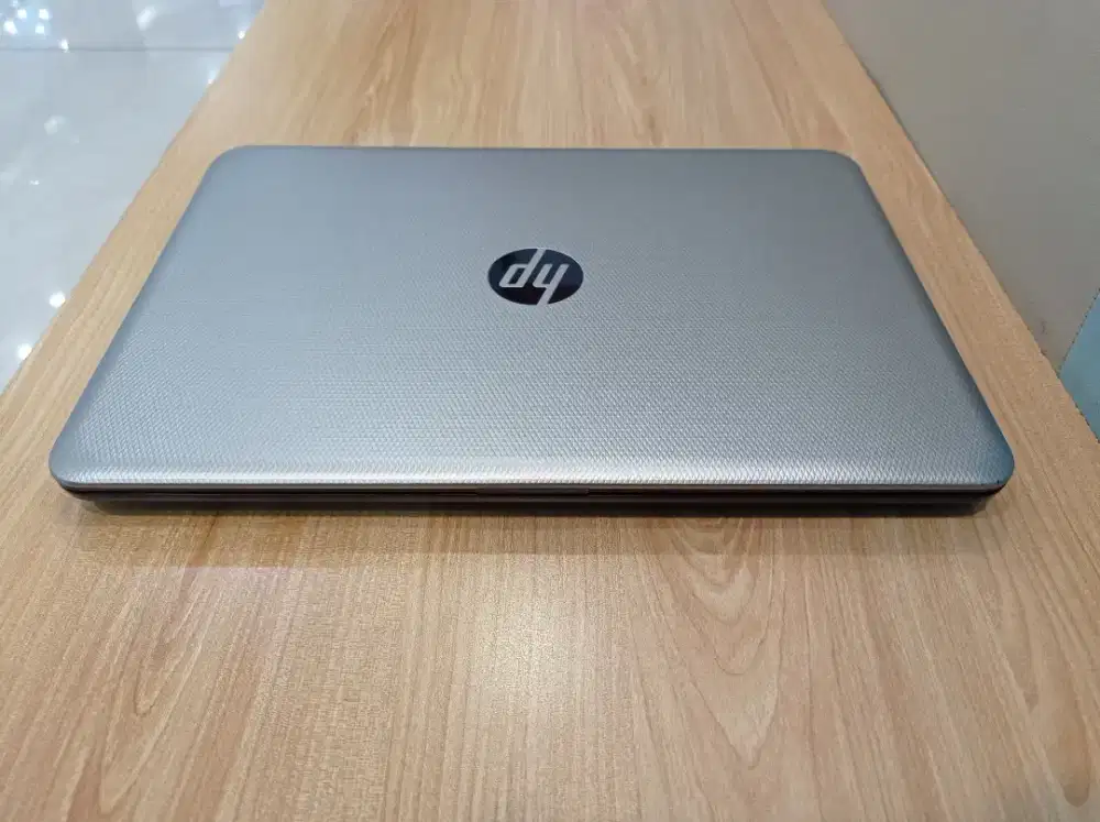 Jual Cepat Laptop RAM 8 GB Mulus Core-i3 Ngebutt