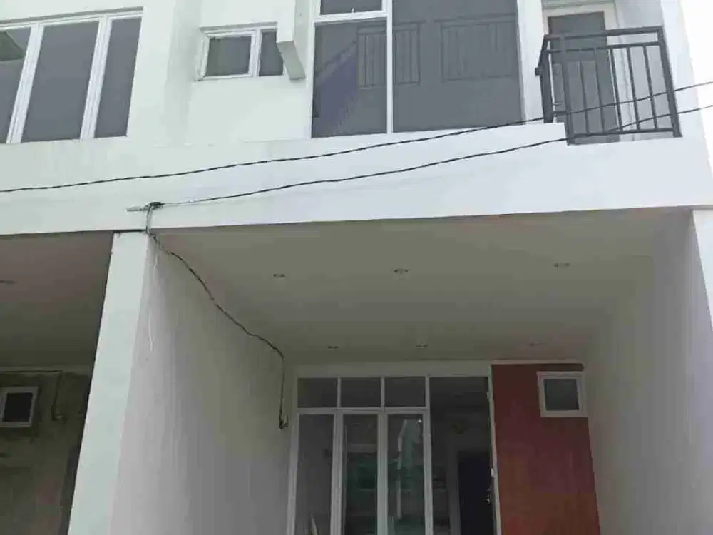 Rumah Baru di Ciracas (PIC) 500 Meter Ke LRT, dekat Tol Pasar Rebo Di Jakarta Timur, Cluster