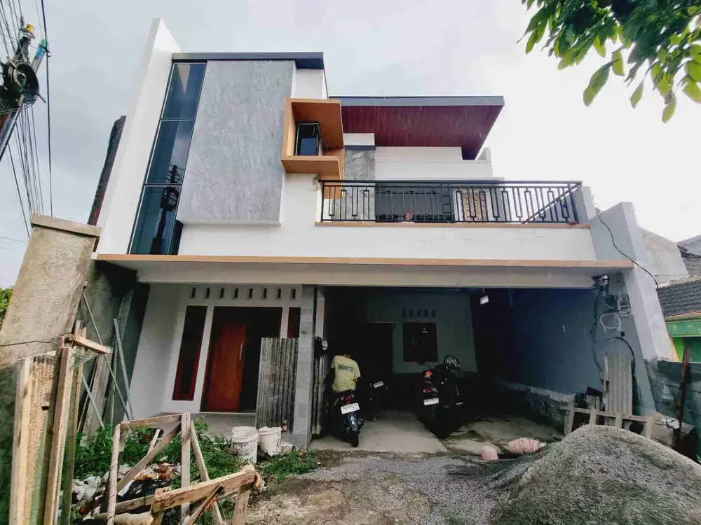 Rumah Mewah 2 Lt Hook Tepi Jln Utama Dekat Exit Tol Soll