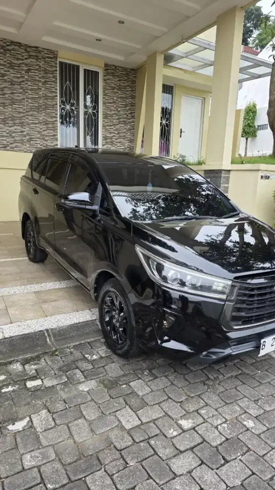 INNOVA REBORN DIESEL V A/T  2021