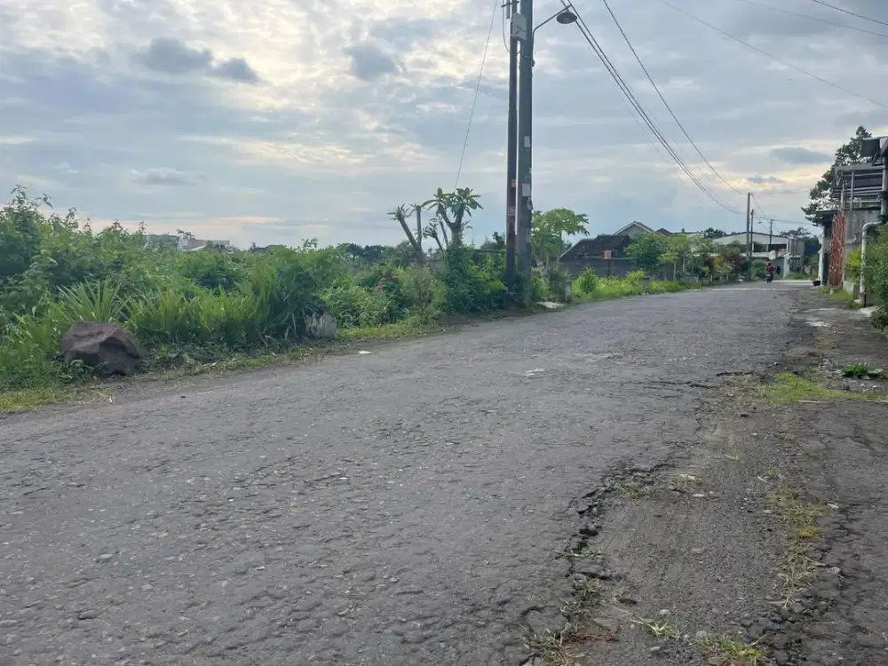 Dijual Tanah Premium Jalan Damai Cocok Hunian, Homestay Maupun Kost Eksklusif.