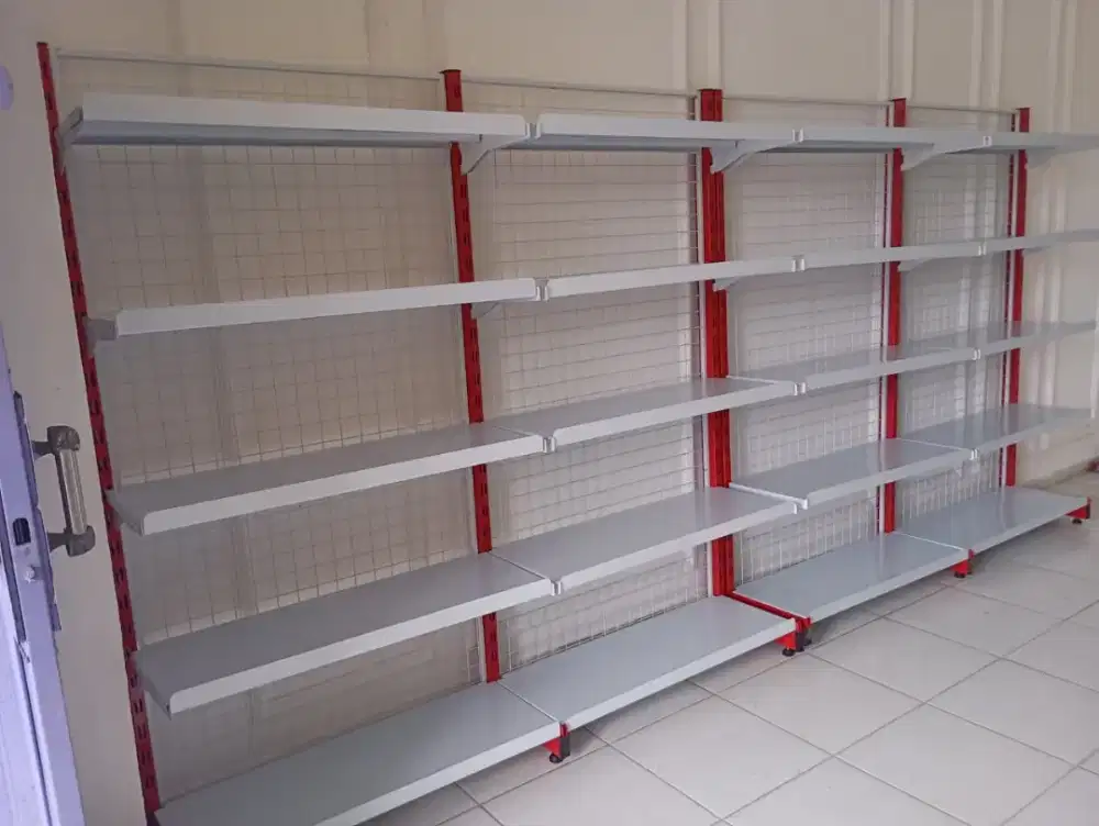 Rak minimarket bikin warung makin cantik