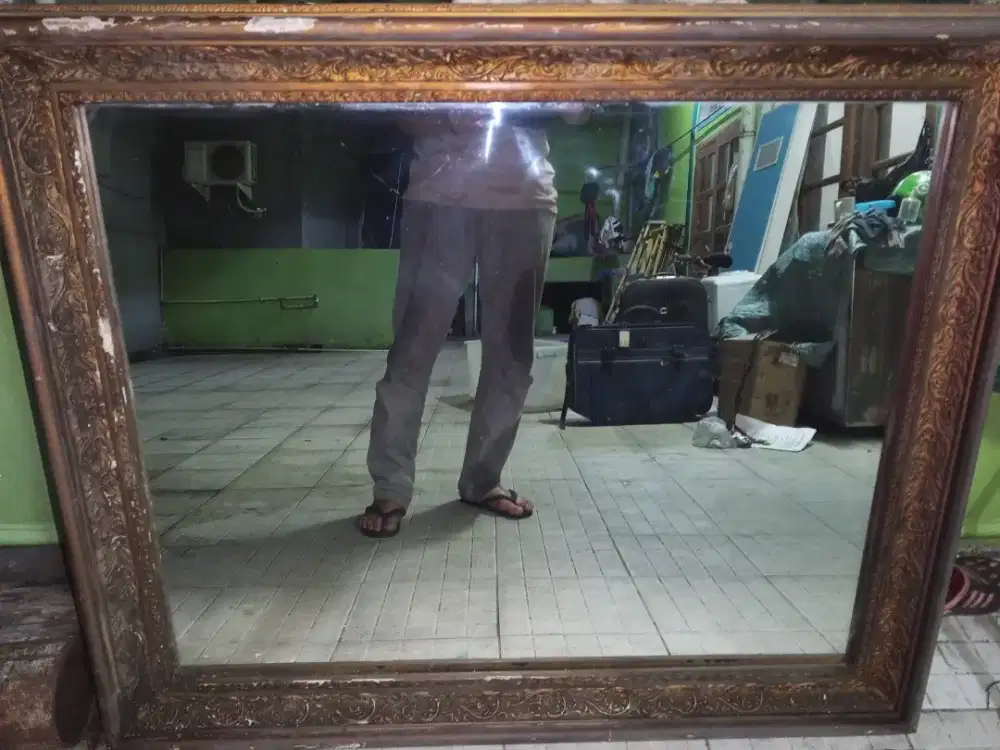 Cermin jumbo bingkai gipsum100x80cm Rp.150k