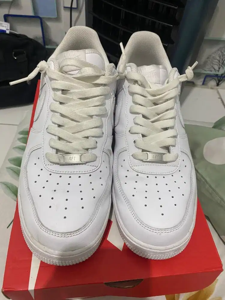 Sepatu nike air force 1 '07 triple white