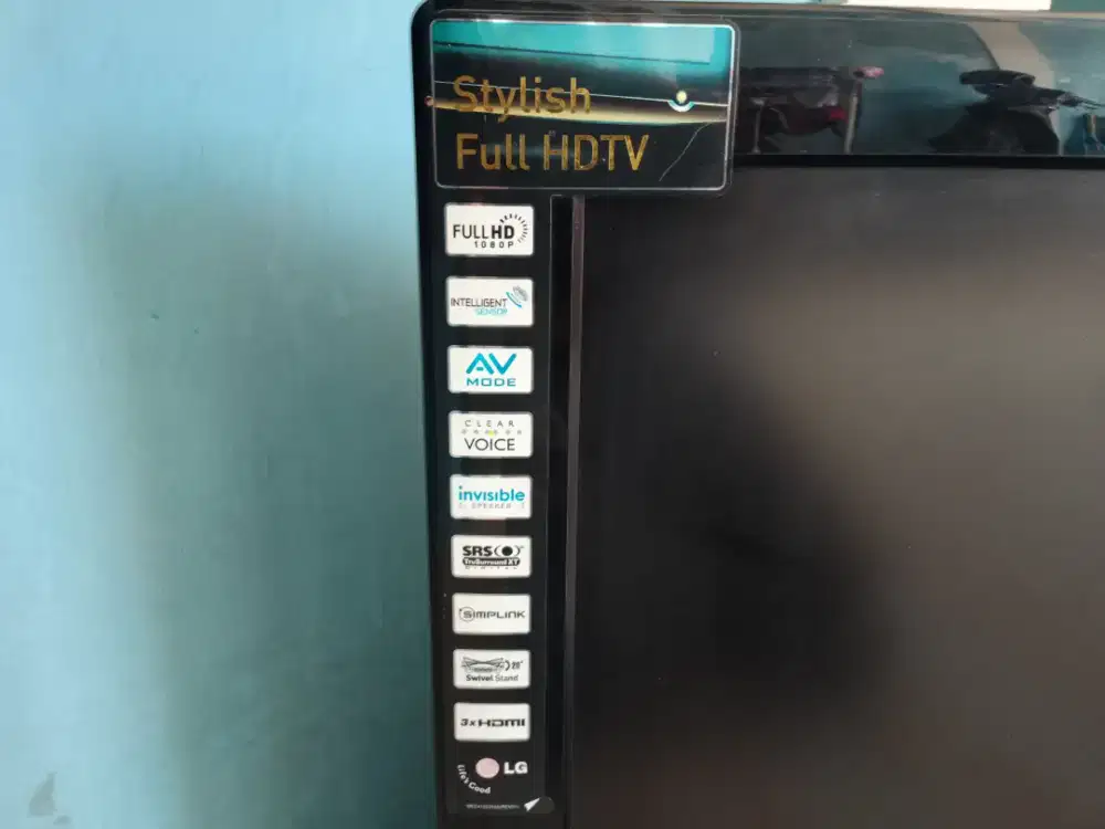 LG HDTV 32 IN - TYPE 32LG50FR