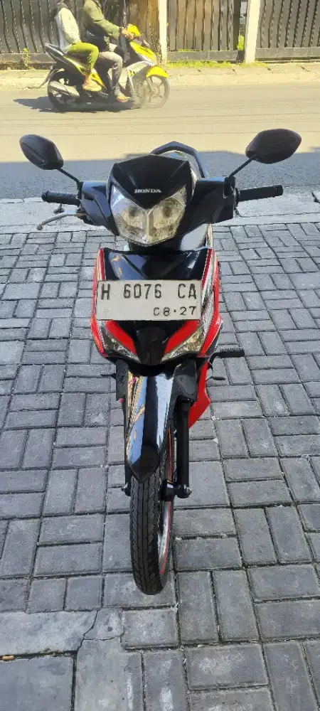 Supra 125 2017 hitam