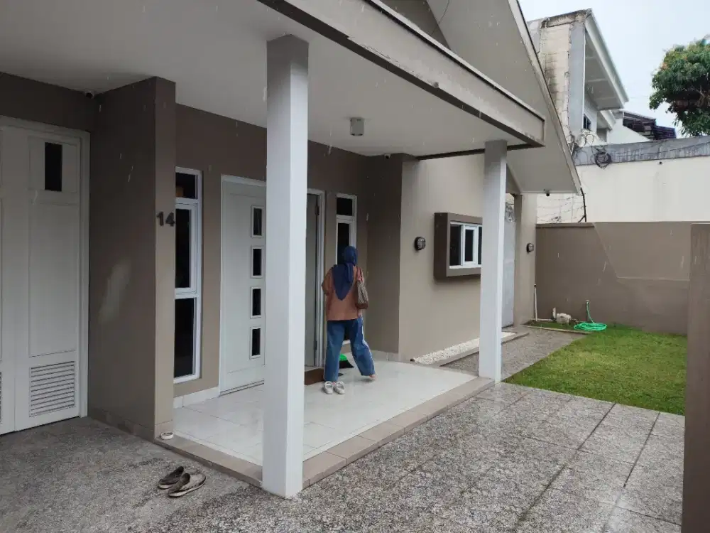 Rumah siap huni, baru renov