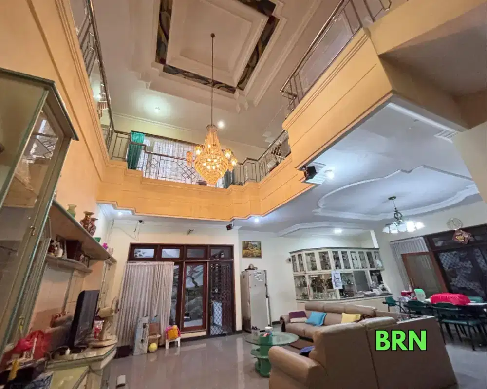 JUAL CEPAT MURAH RUMAH MEWAH DI JALAN KEMBAR ARAYA 1 SURABAYA TIMUR