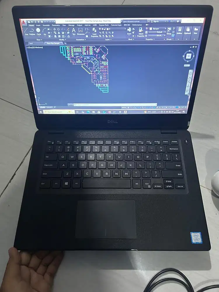 Laptop dell 3400 core i5 gen 8 ram 8gb ssd NVMe 256gb mulus