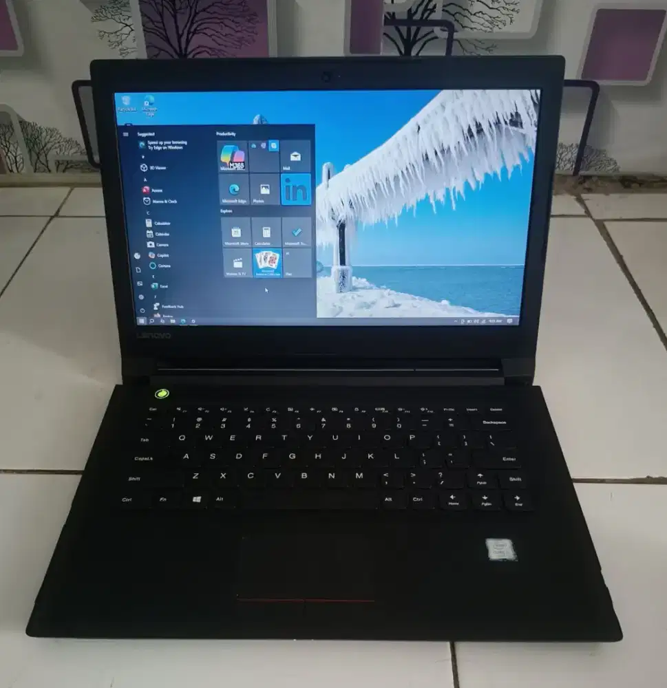 Lenvo i3 gen 6 ram 4/320 batre 2 jam windows 10 semua normal