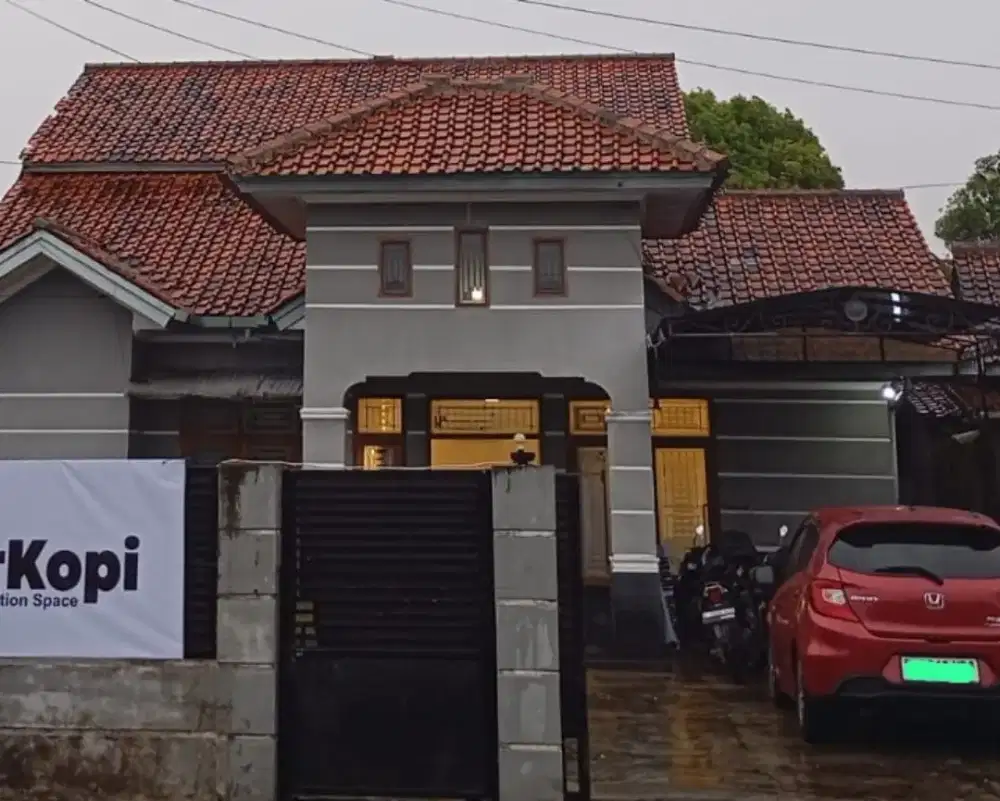 Sewa Rumah Untuk Kantor/Keluarga Besar