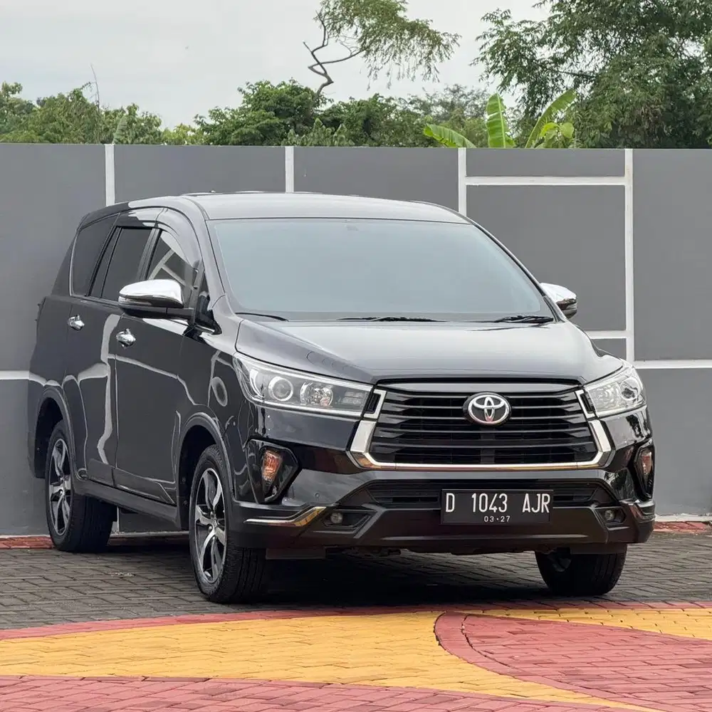 TOYOTA INNOVA VENTURER DIESEL MATIC 2022 LAST EDITION