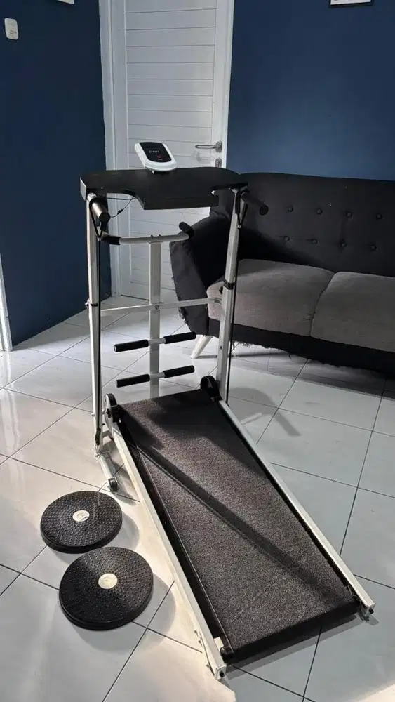 Treadmill manual Like New