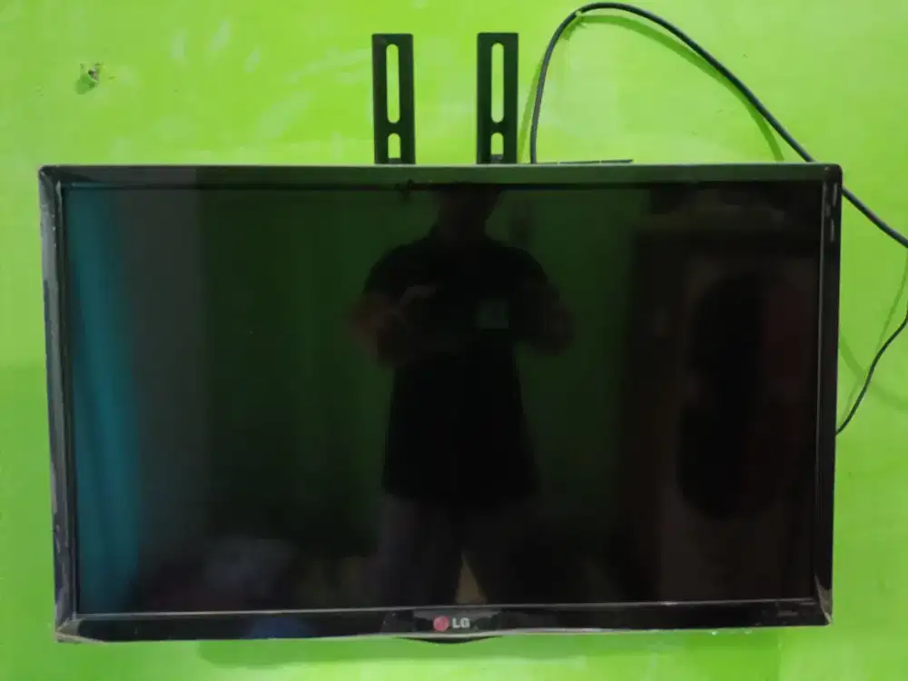 TV LG 24 inch (bukan digital)
