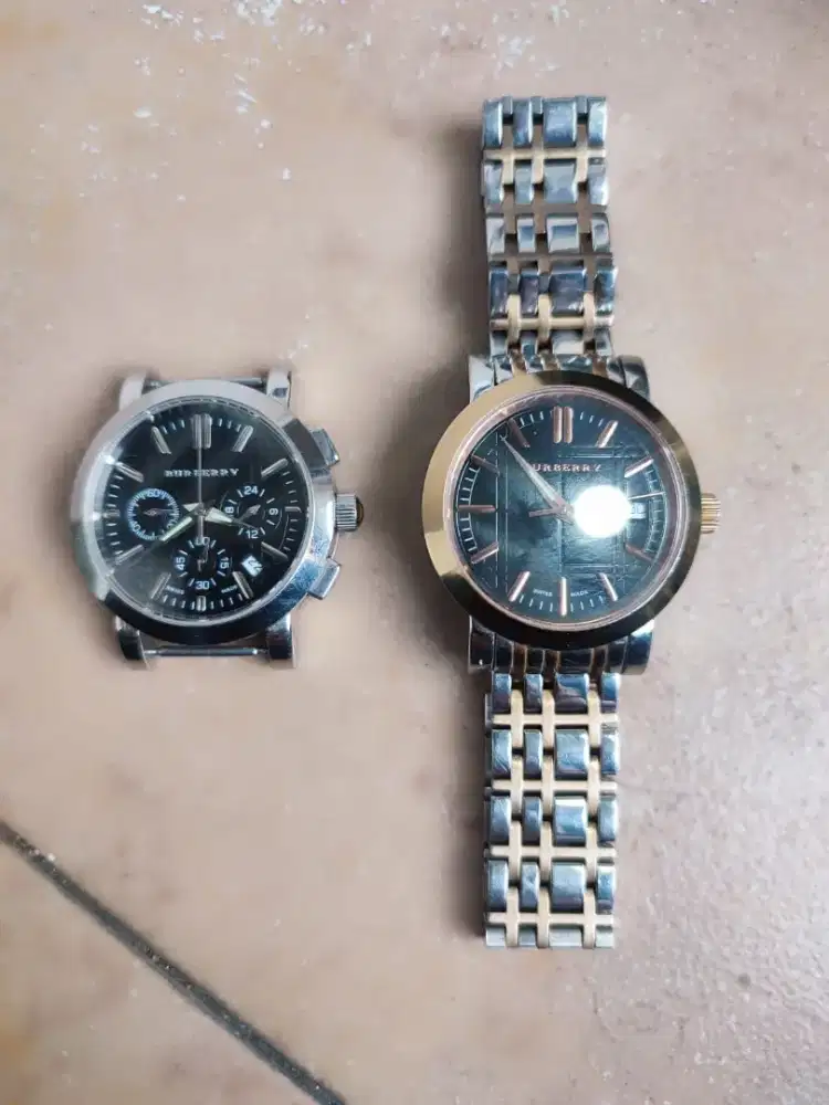 Sale jam Burberry 1360