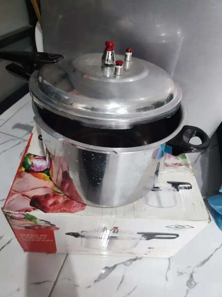 Panci presto ukuran besar