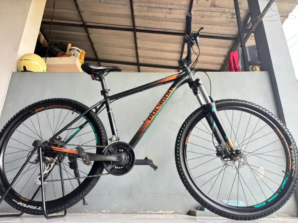 Sepeda Gunung Polygon Premier 4