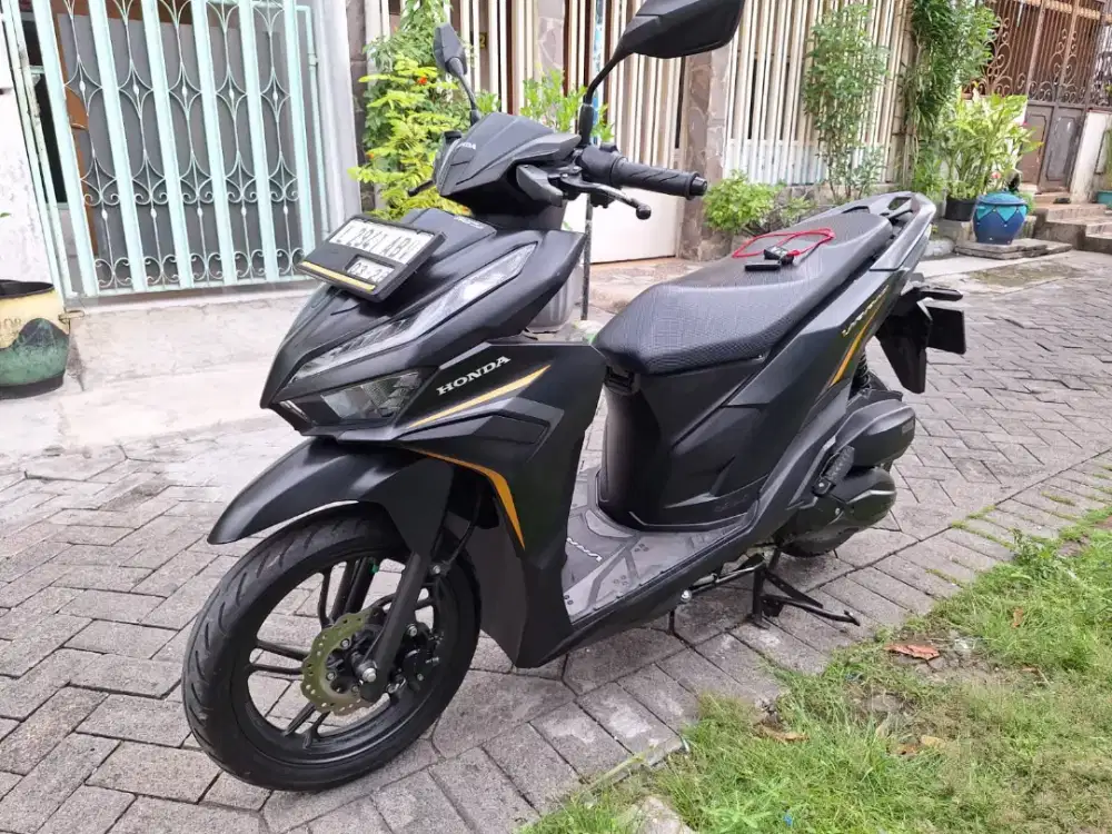 Vario 125 2023 km 26 rb istimewa ful ori samsat manyar