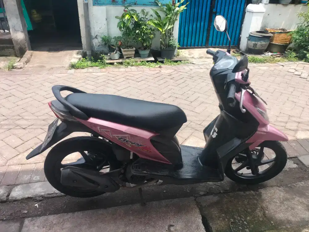 Honda beat karbu 2011 tgn 1 dr baru ors cat full mesin hls  PJK aman