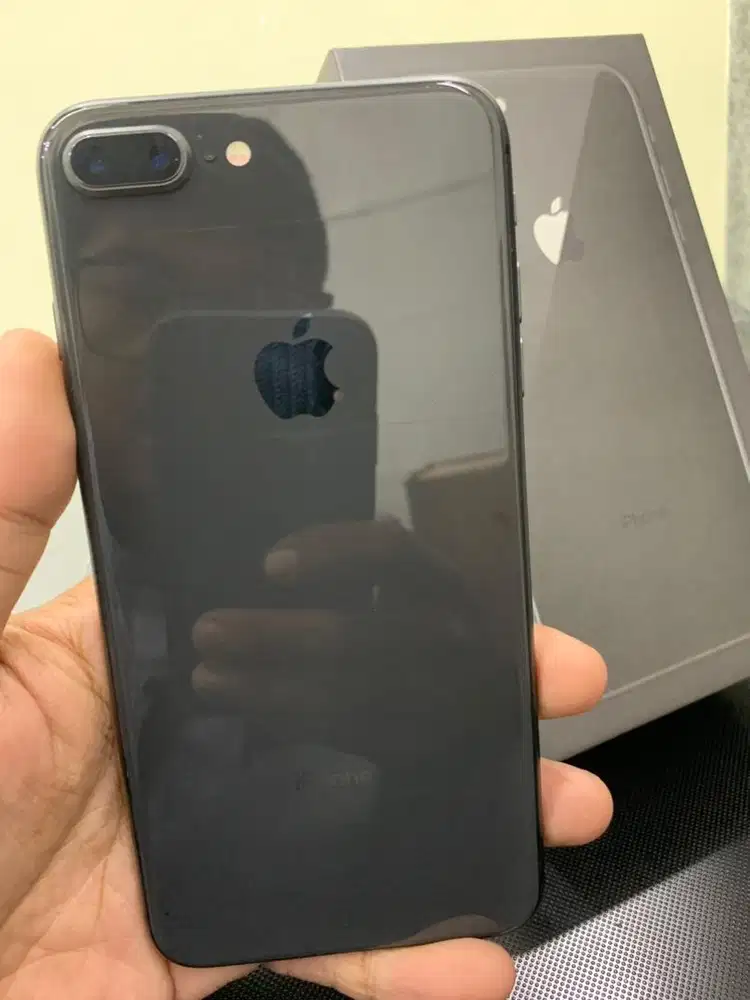 IPHONE 8 PLUS 64GB INTER ALL OPERATOR HP IPHONE SECOND MURAH
