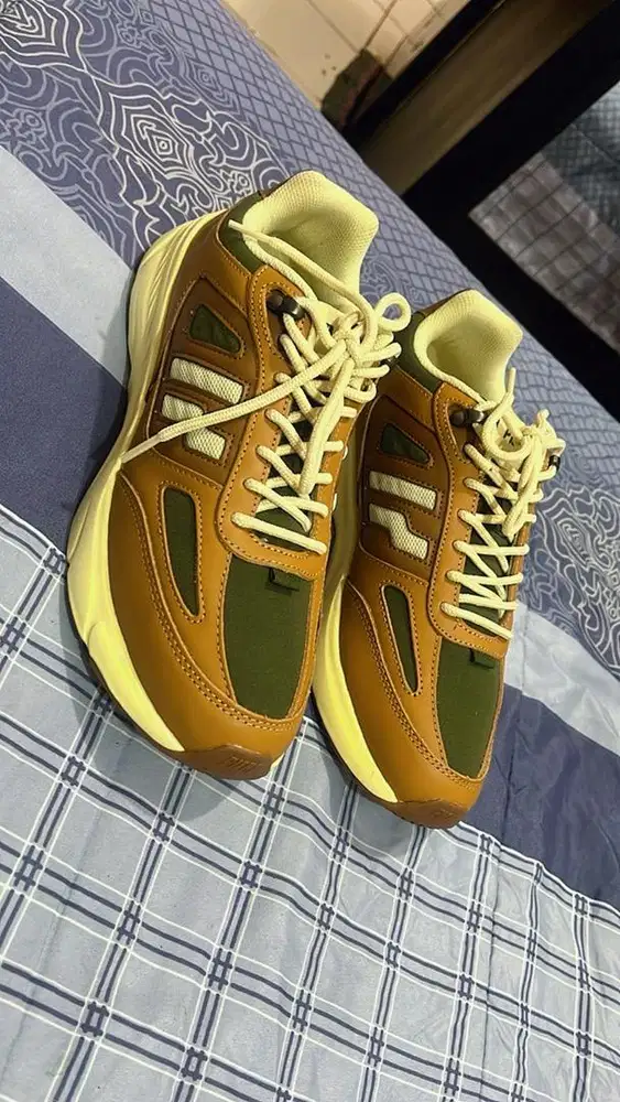 SEPATU PIERO JOGGER V54 original ukuran 43 EUR