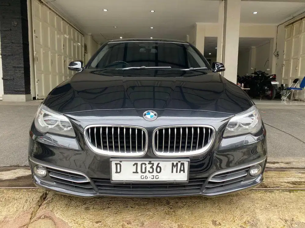 BMW F10 528i Luxury LCI 2016 Twin Turbo Digital MID A.N Sendiri Mulus