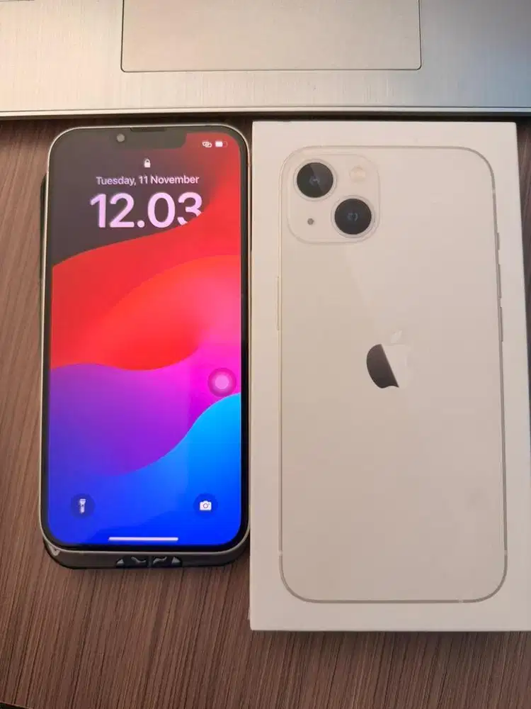 IP 13 like neww 128 gb
