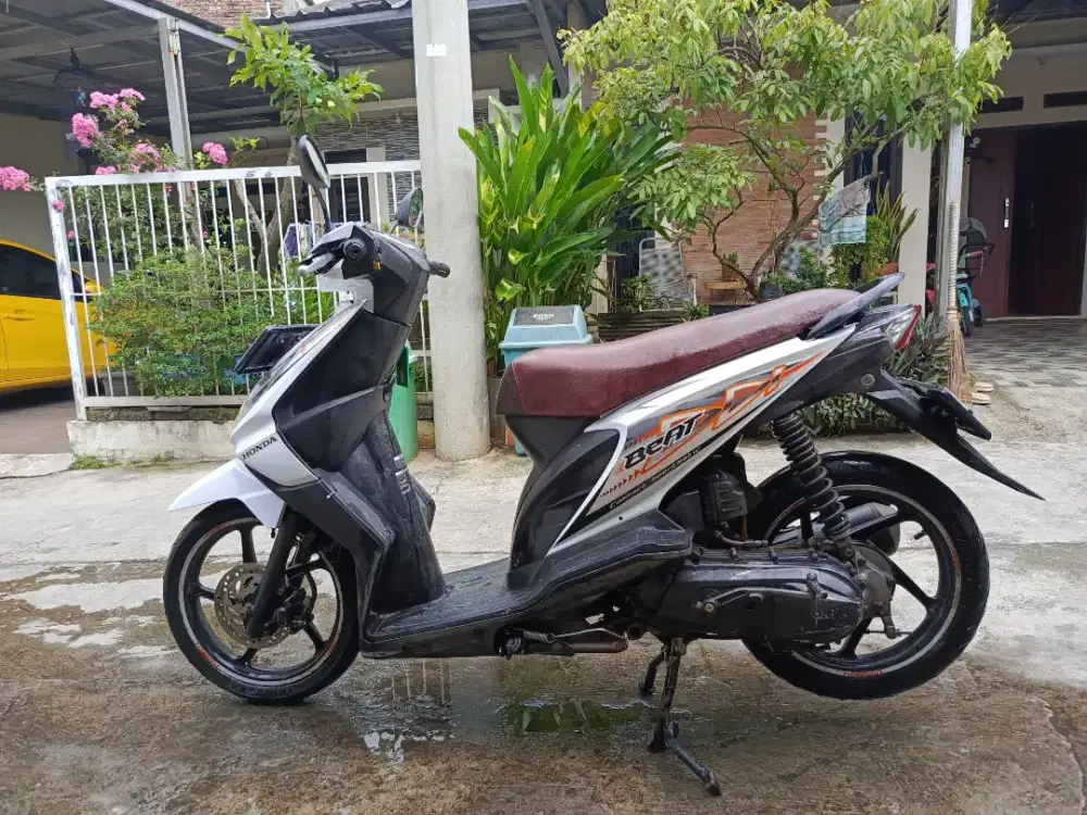 Honda Beat 2012 Karbu Mulus