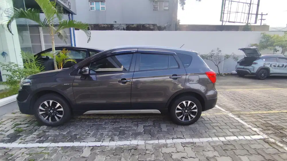 Suzuki SX4 2018 Bensin