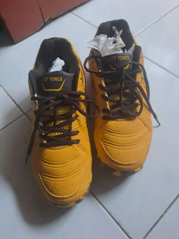 Sepatu Badminton YONEX Akayu Super 5