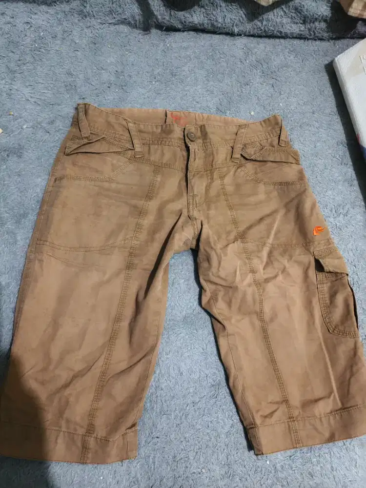 Celana Pendek Surf The Earth