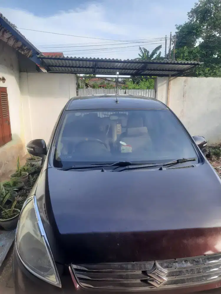 Suzuki Ertiga 2013 Manual Merah Metalik