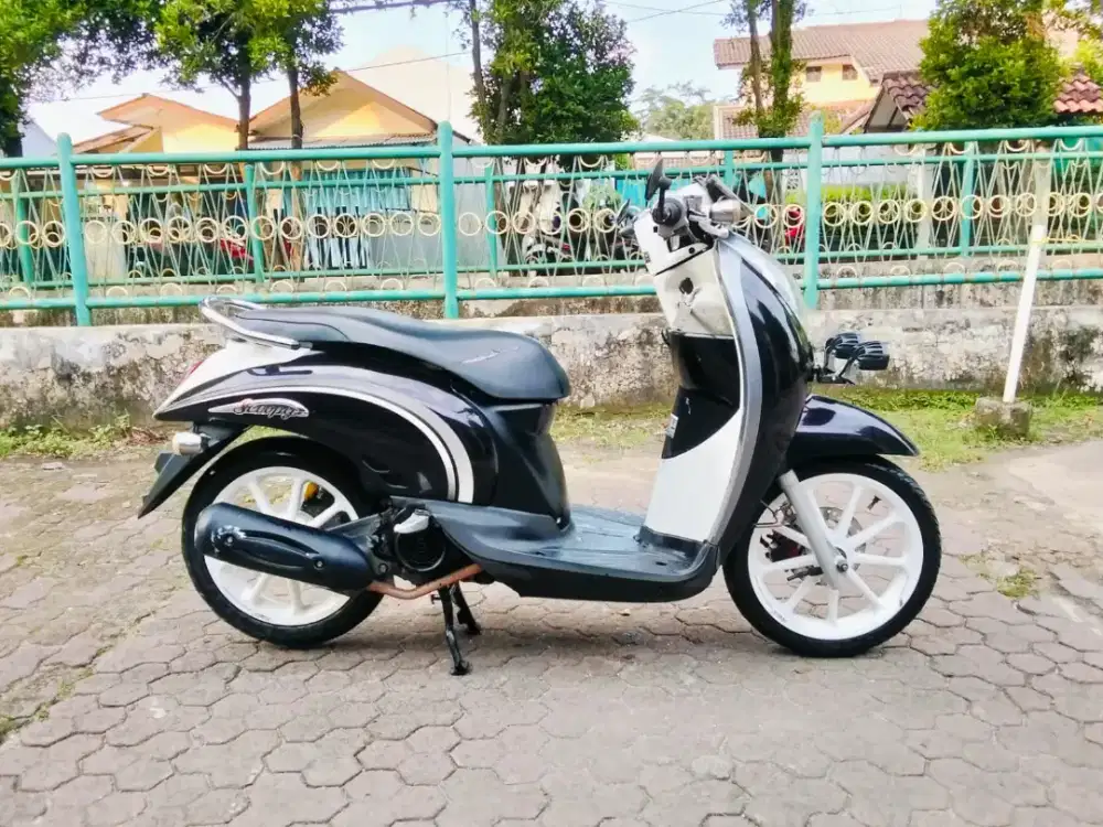Honda Scoppy karbu 2012