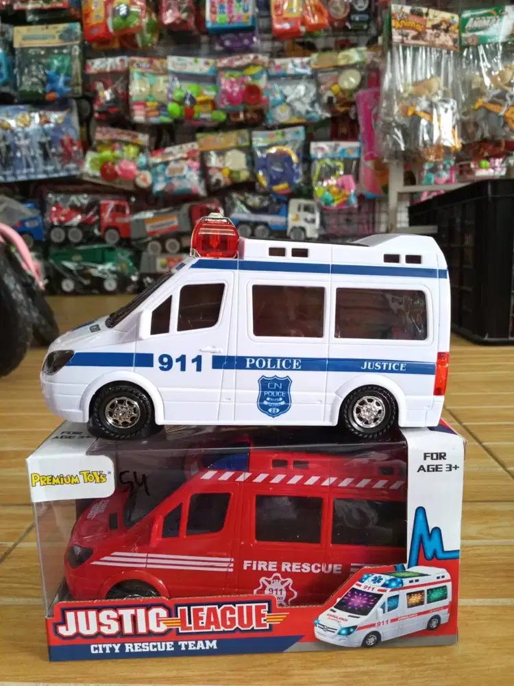 mainan anak mobil ambulan baterai