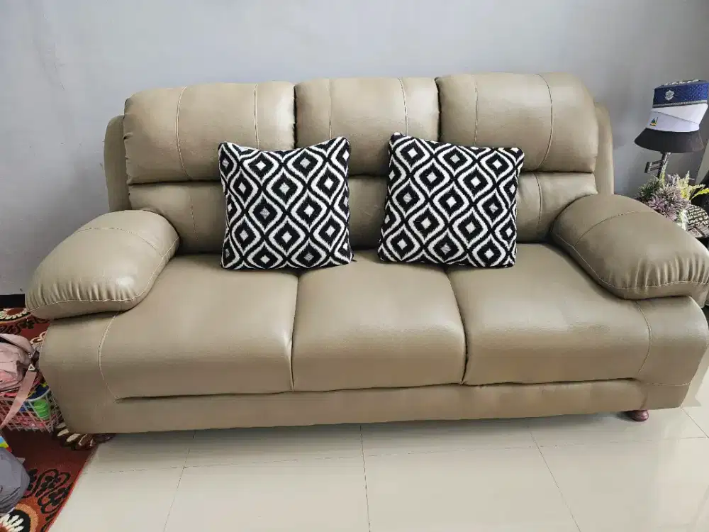 Sofa Kulit 3 seater