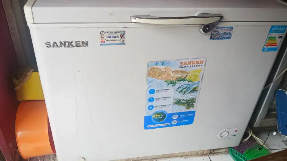 Frezzer pemakaian pribadi