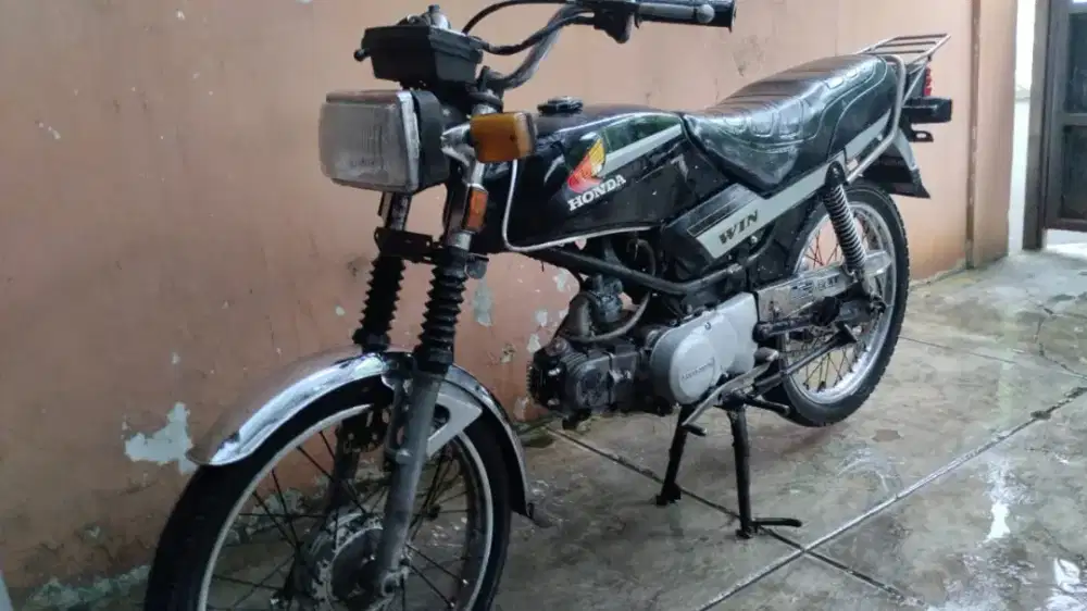 HONDA WIN dan VESPA