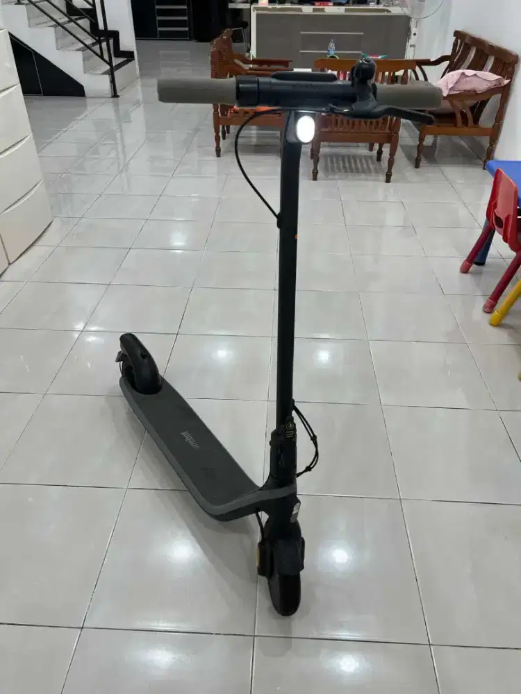 Ninebot segway ES2 tahun 2024