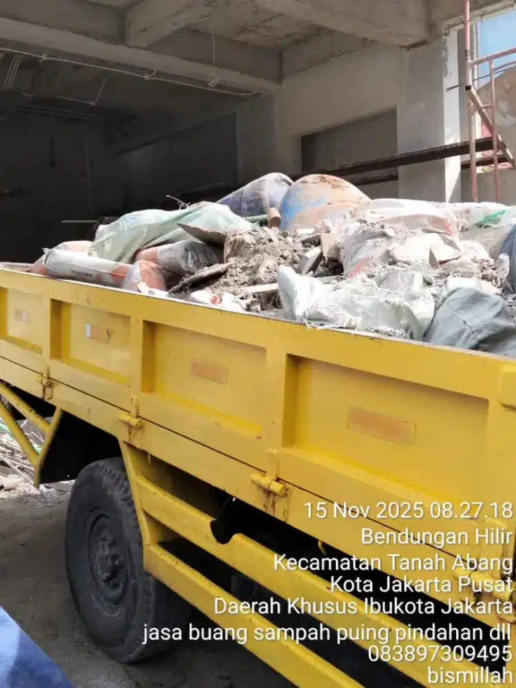 Jasa angkut puing dan tanah